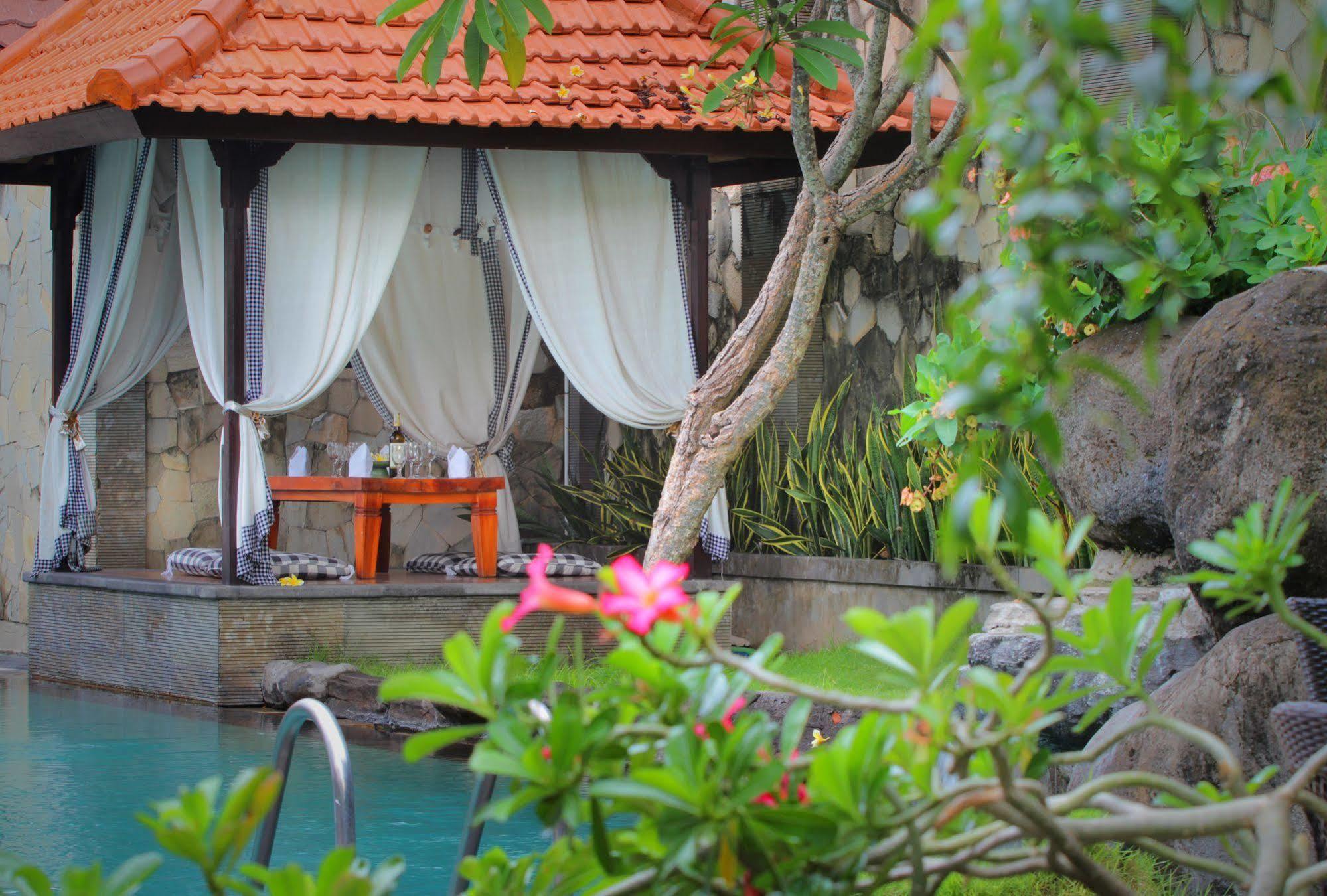 Adi Dharma Hotel Legian Luaran gambar